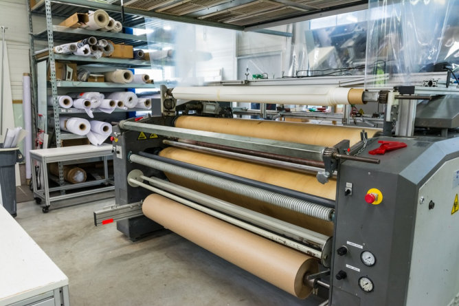 How to Choose Large Format Printing Products